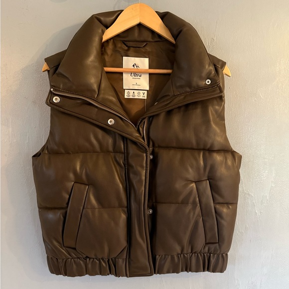 Abercrombie & Fitch Jackets & Blazers - Abercrombie & Fitch Dark Brown Faux Leather Puffer Vest